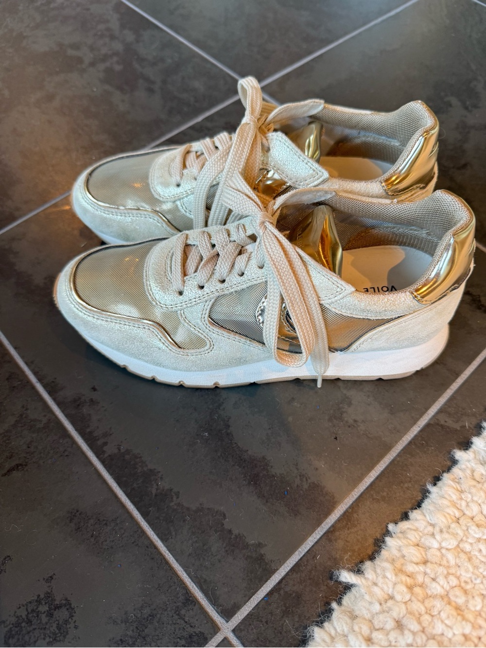 Voile Blanche Women’s Metallic Gold and Cream Casual Sneakers